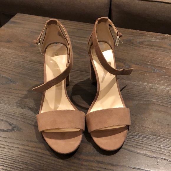 ❗️SOLD ❗️NWOT {Nine West} Ankle Strap Heels - Picture 2 of 5